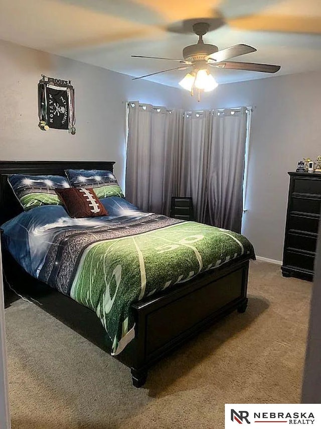 bedroom with carpet flooring and ceiling fan