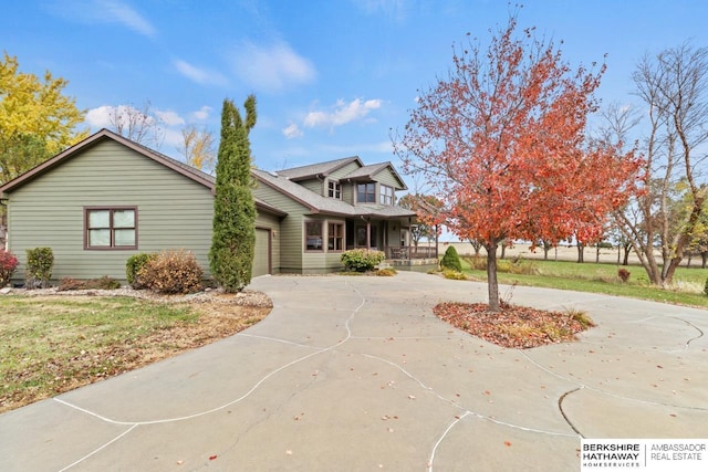 view of front of house with a garage