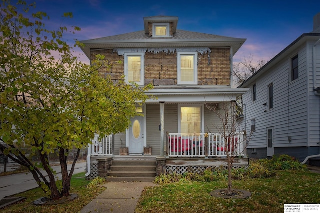 view of front facade with a porch