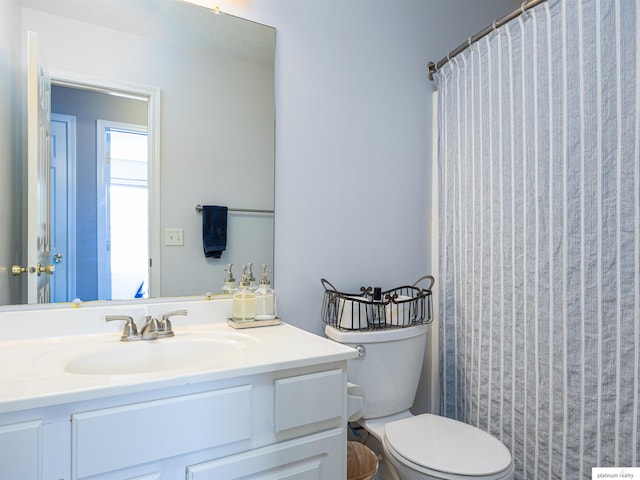 7112 S 177th St, Omaha, NE 68136 - full bathroom featuring vanity and a shower with curtain