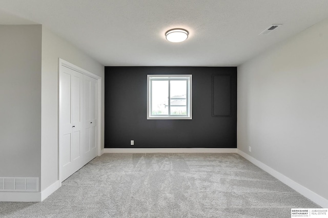 21802 Parkview Dr, Gretna, NE 68028 - unfurnished bedroom featuring carpet floors and a closet