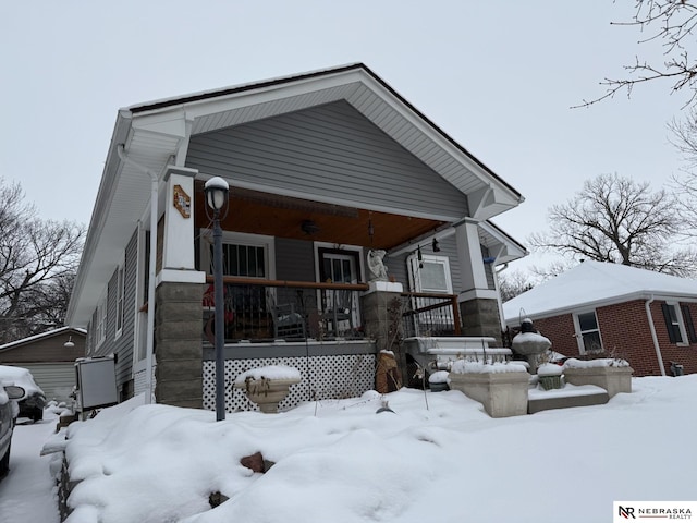 view of front of home with covered porch