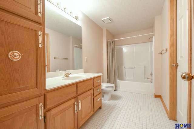 full bath with toilet, shower / bath combo, tile patterned flooring, baseboards, and vanity