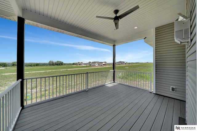 deck with ceiling fan