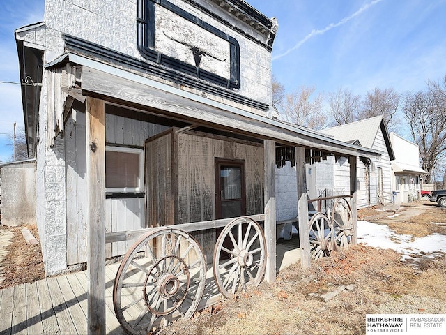 view of entrance to property