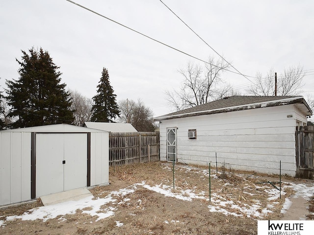 exterior space featuring fence