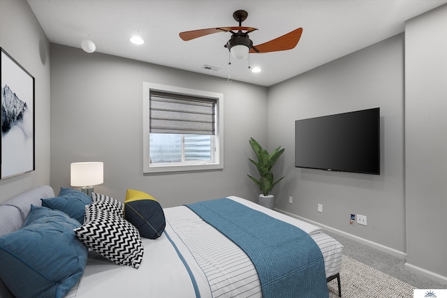 bedroom featuring visible vents, baseboards, a ceiling fan, carpet, and recessed lighting