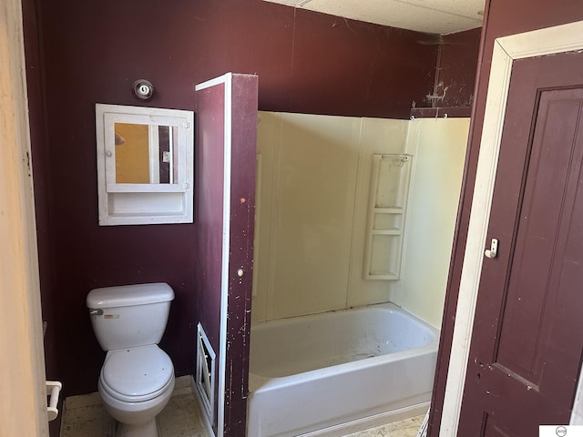 full bathroom featuring toilet