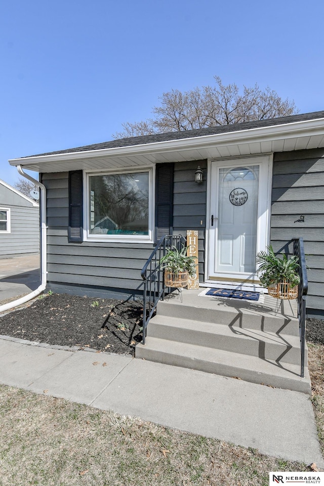 view of front of property