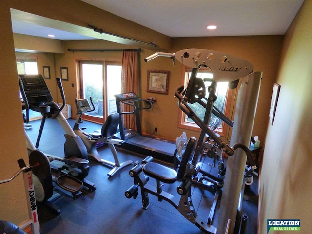 workout area featuring recessed lighting