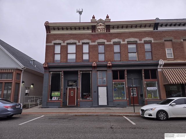 view of building exterior