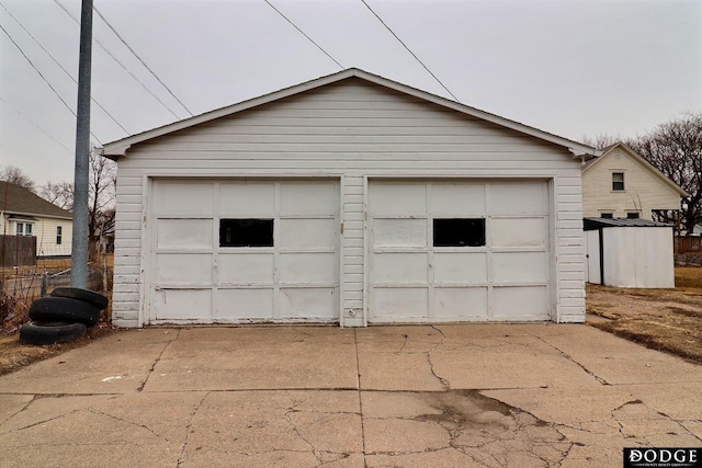 view of detached garage