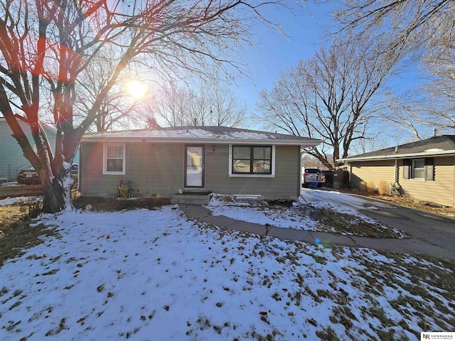 view of front of property