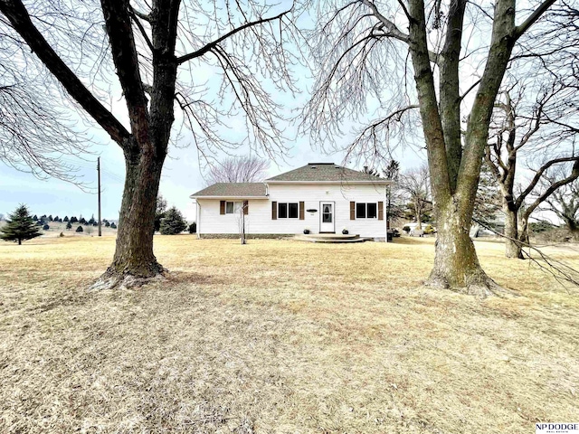 exterior space featuring a lawn