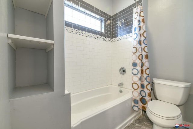 full bathroom featuring shower / bathtub combination with curtain and toilet