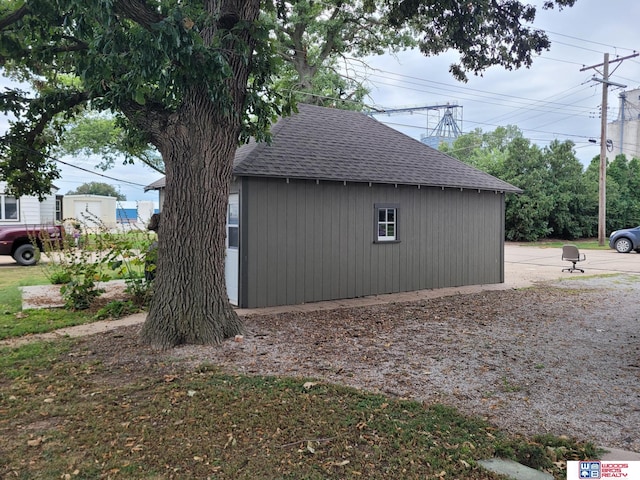 view of outdoor structure with an outdoor structure