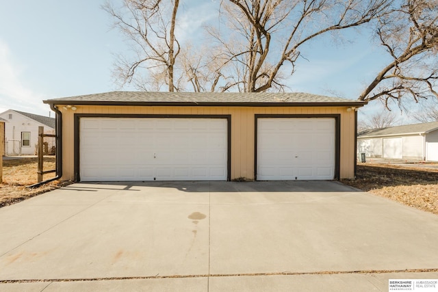 view of detached garage