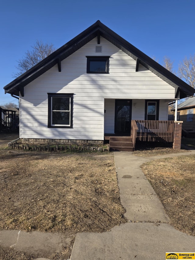 view of front of house featuring a porch