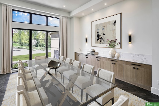 dining space with recessed lighting