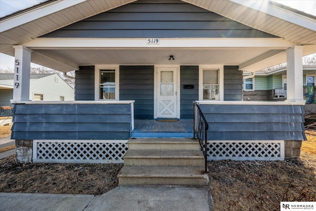 view of front of property with covered porch