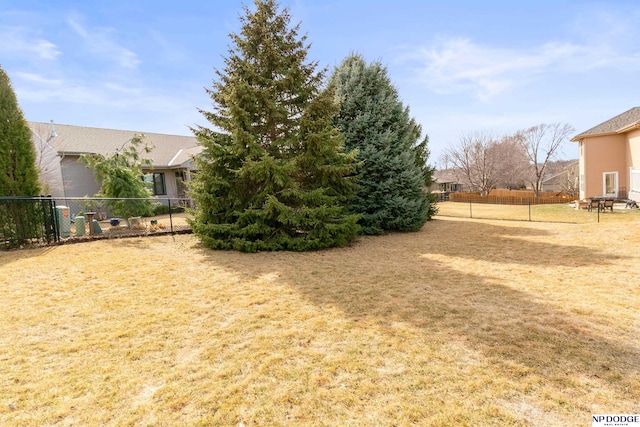 view of yard featuring fence