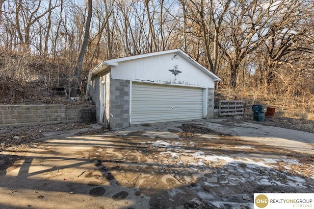 view of detached garage