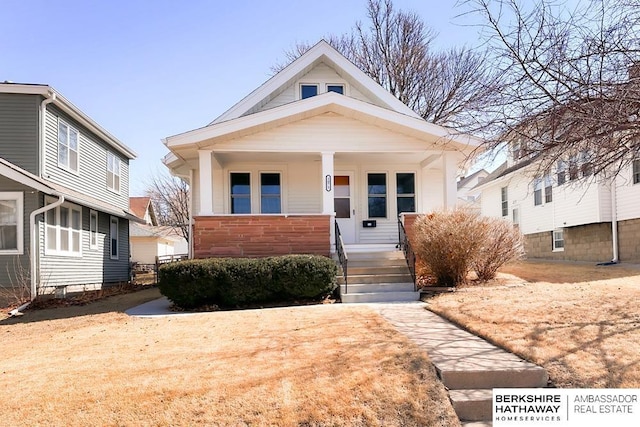 view of front of home featuring a porch