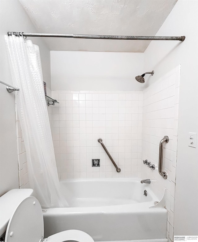 full bath featuring toilet and shower / bathtub combination with curtain