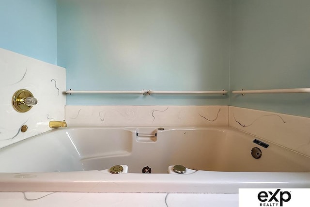 6027 S 36th St, Omaha, NE 68107 - full bathroom with a whirlpool tub