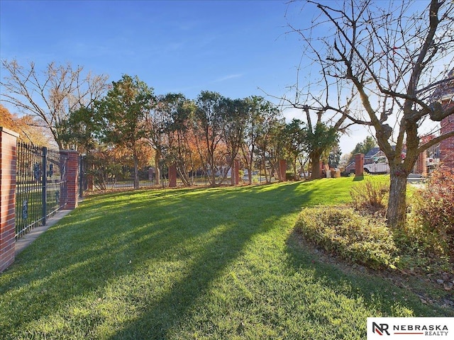 view of yard featuring fence