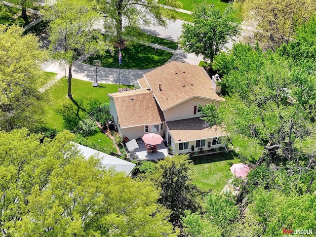 aerial view of property and surrounding area