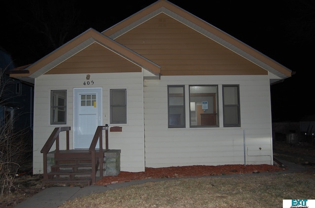405 E 5th St, Mccook, NE 69001 - view of bungalow