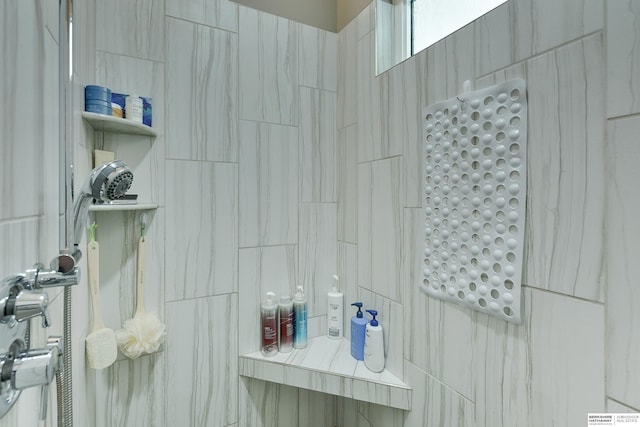 8914 N 171st St, Bennington, NE 68007 - view of bathroom