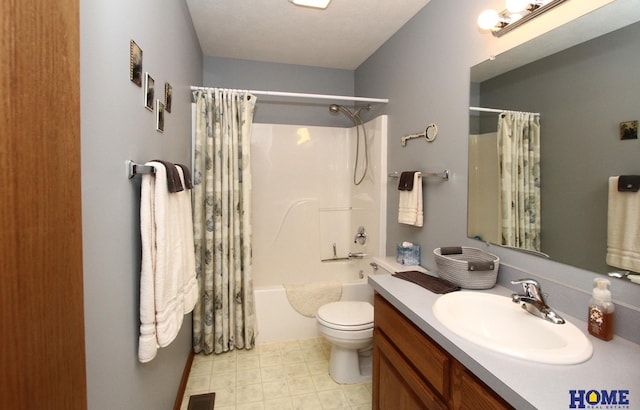 full bathroom featuring visible vents, toilet, shower / tub combo, and vanity