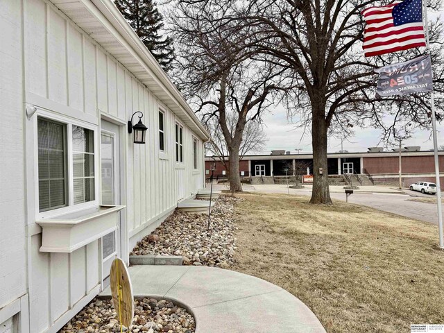 161 S Linden St, Wahoo, NE 68066 - view of green lawn