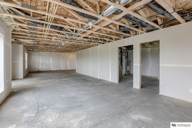 11014 N 161st St, Bennington, NE 68007 - unfinished below grade area featuring water heater