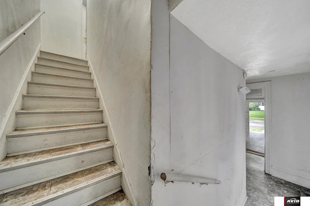 2103 A St, Lincoln, NE 68502 - view of stairs