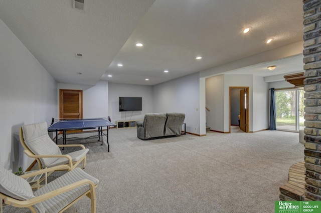 recreation room with baseboards, carpet flooring, visible vents, and recessed lighting