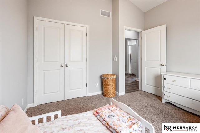 708 Sunset Blvd, Palmyra, NE 68418 - bedroom with carpet, a closet, and baseboards