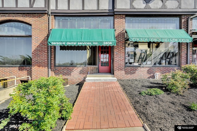 2406 J St, Lincoln, NE 68510 - entrance to property featuring brick siding