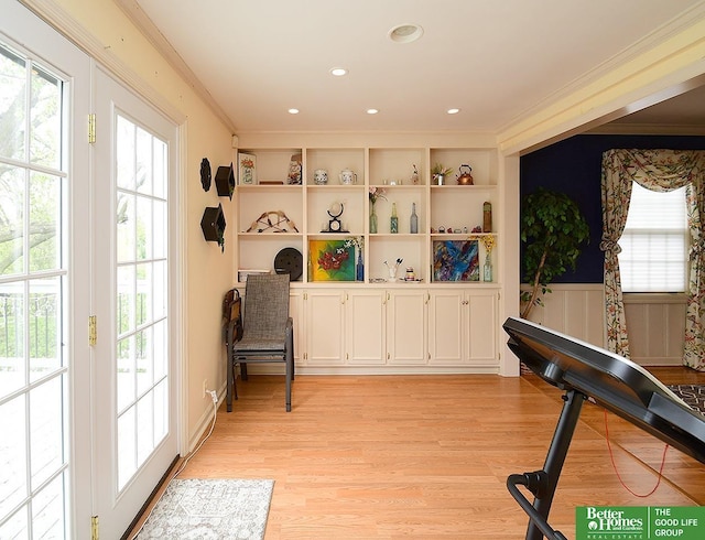600 Ridgewood Ave, Omaha, NE 68114 - exercise room featuring ornamental molding, recessed lighting, and light wood-style floors