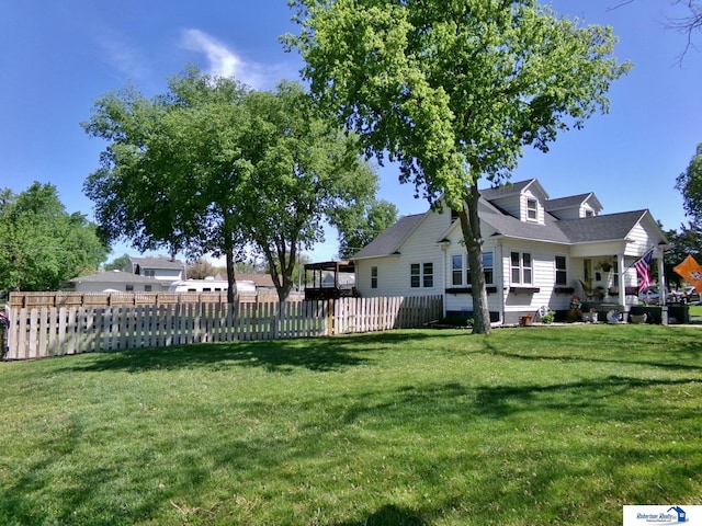 view of yard featuring fence