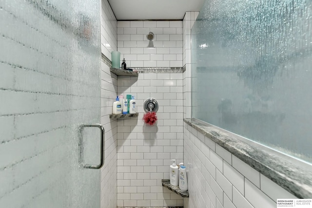 5117 Western Ave, Omaha, NE 68132 - bathroom with a shower stall