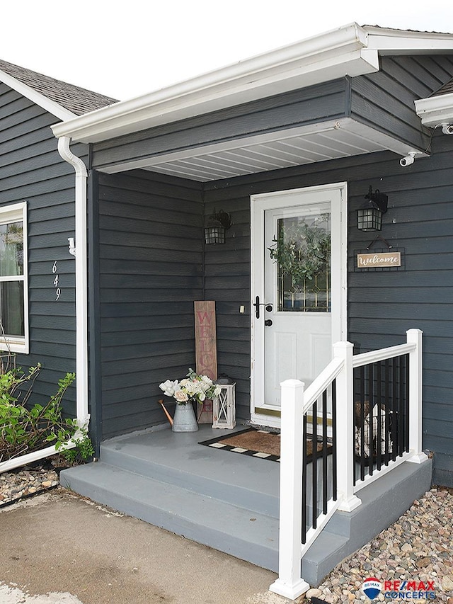property entrance with a porch