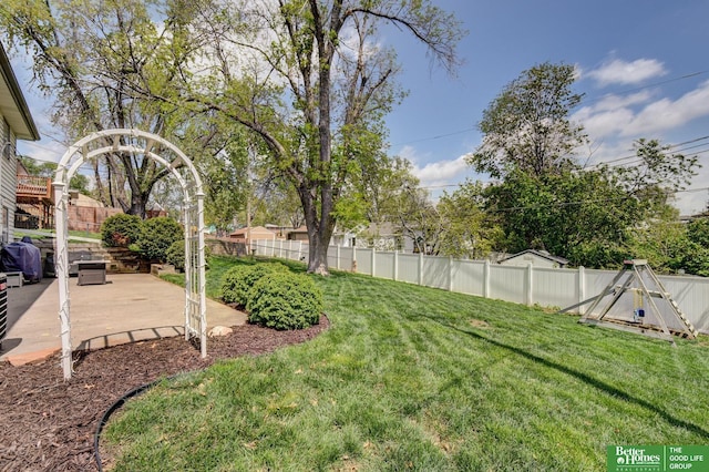 view of yard featuring a fenced backyard and a patio