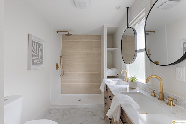 full bath featuring a healthy amount of sunlight and a tile shower