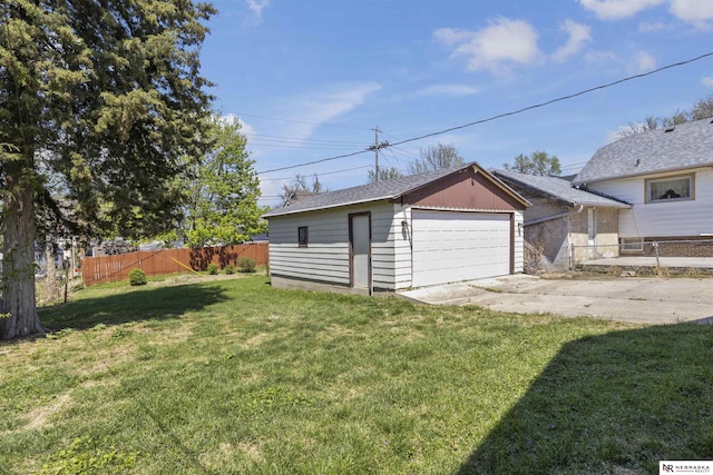 4504 Mayberry St, Omaha, NE 68106 - detached garage featuring fence