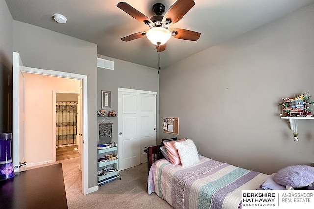 bedroom featuring visible vents, carpet, and ceiling fan