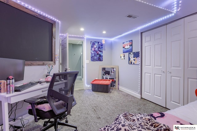 office area featuring carpet floors, baseboards, and recessed lighting