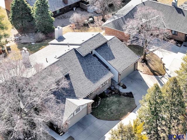 aerial view of property and surrounding area